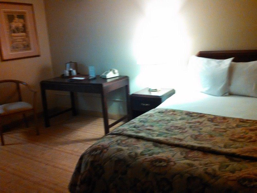 Cocoa Country Inn Hershey Extérieur photo